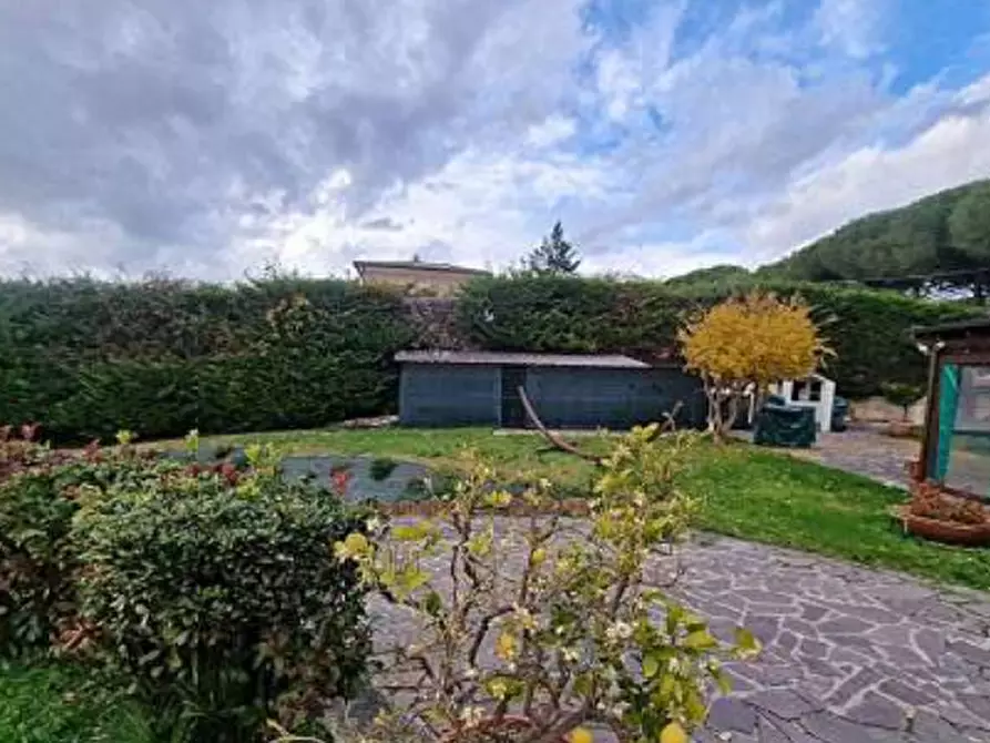 Immagine 8 di Villa in vendita  in Strada del Brozzo a Perugia