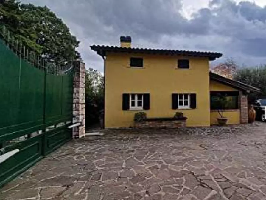 Immagine 18 di Villa in vendita  in Strada del Brozzo a Perugia