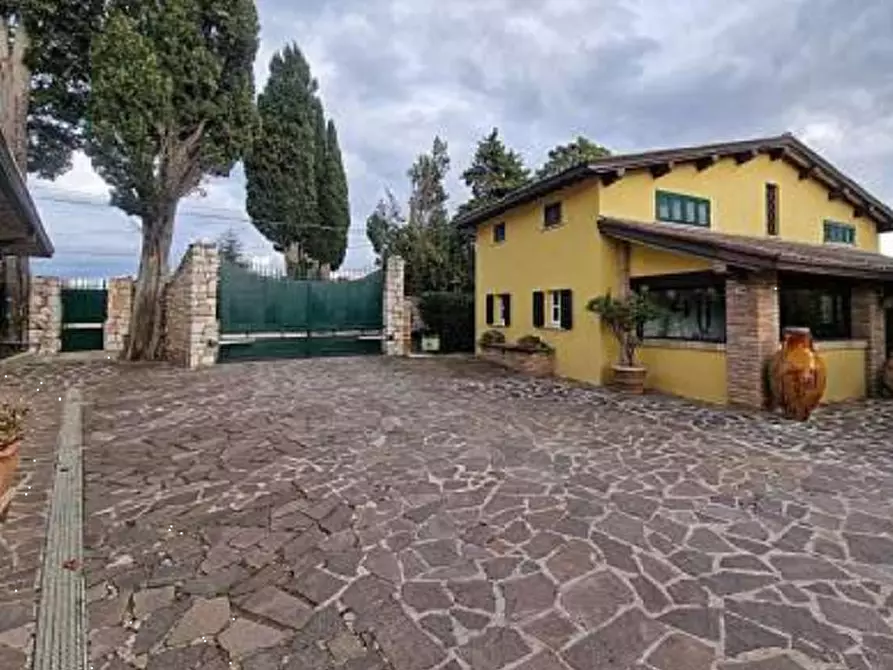 Immagine 22 di Villa in vendita  in Strada del Brozzo a Perugia