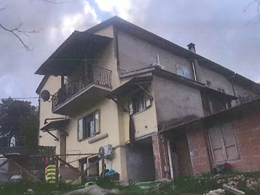 Immagine 3 di Appartamento in vendita  in Via Roma  a Torgiano