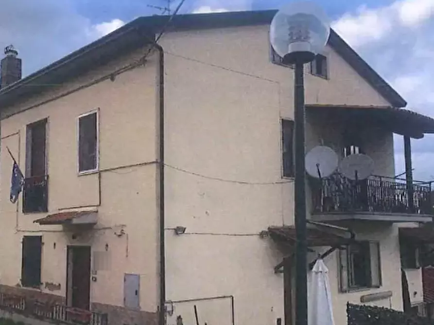 Immagine 4 di Appartamento in vendita  in Via Roma  a Torgiano