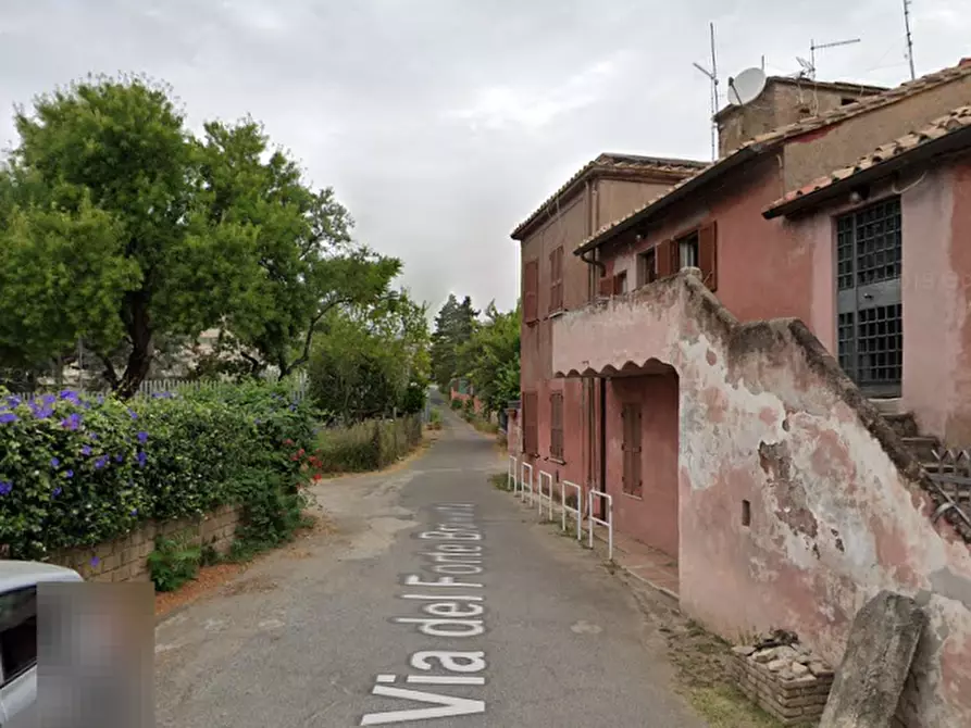 Immagine 12 di Appartamento in vendita  in Largo del Casale Consorti a Roma