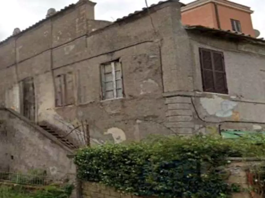 Immagine 5 di Appartamento in vendita  in Largo del Casale Consorti a Roma