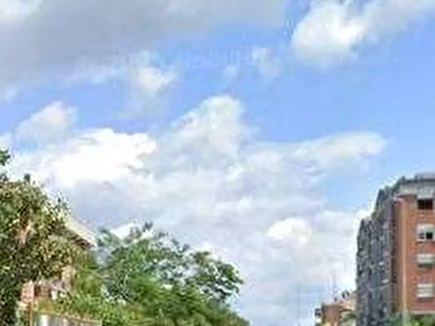 Immagine 5 di Magazzino in vendita  in Via Gaverina a Roma