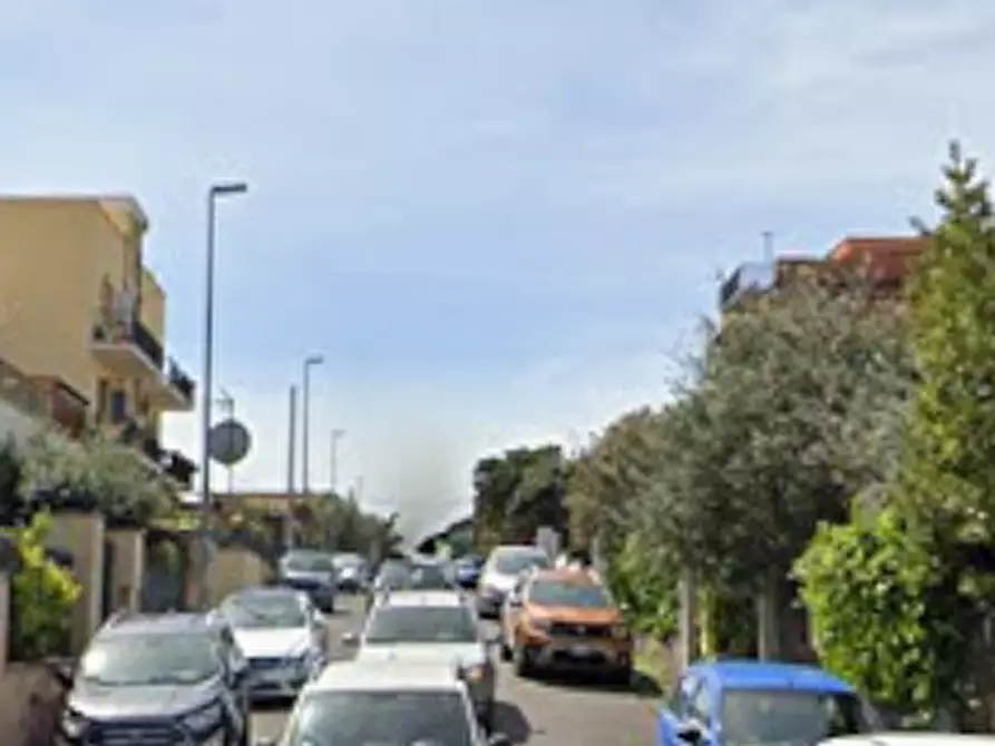 Immagine 6 di Magazzino in vendita  in Via Dionisio a Roma