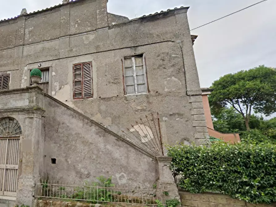 Immagine 5 di Appartamento in vendita  in Via Silvestri a Roma