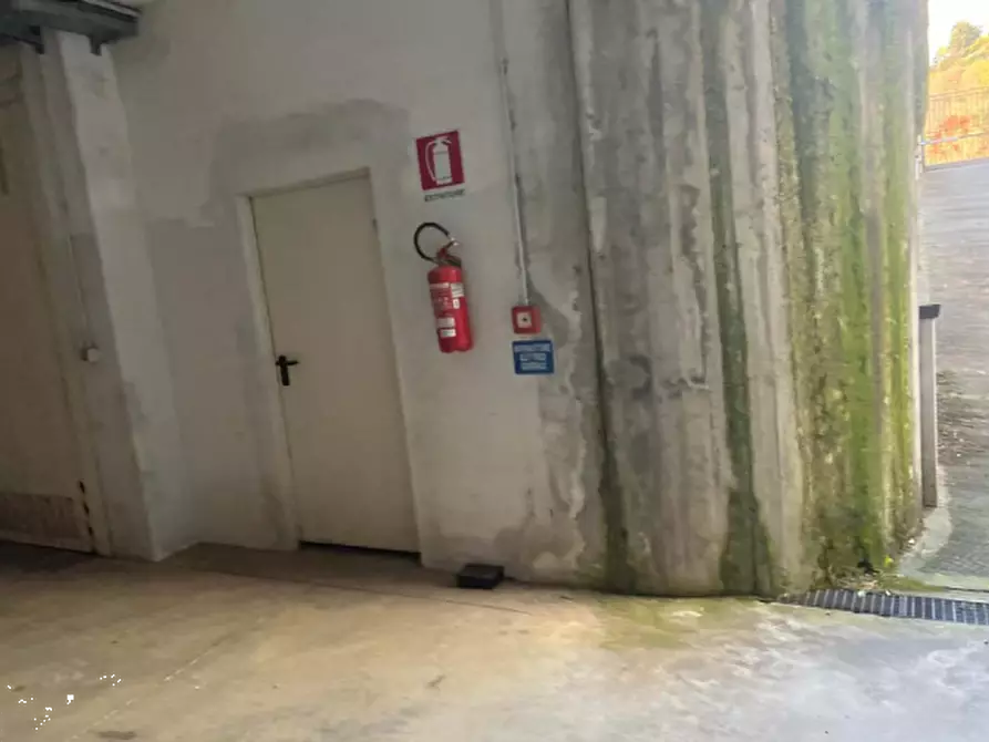 Immagine 8 di Garage in vendita  in Via Penarol de Montevideo a Pinerolo