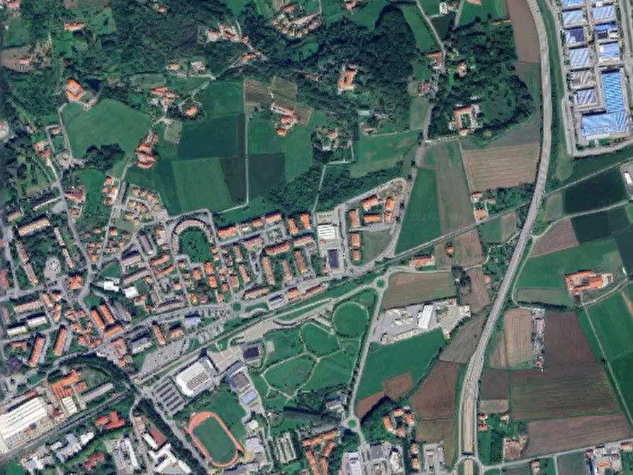 Immagine 19 di Garage in vendita  in Via Penarol de Montevideo a Pinerolo