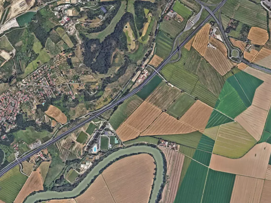 Immagine 3 di Terreno agricolo in vendita  in Via Tiberina a Roma