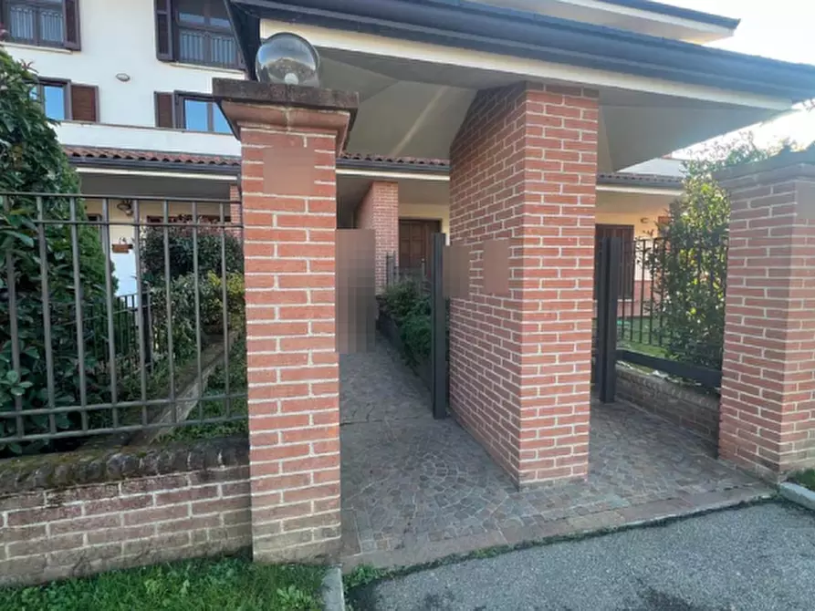 Immagine 10 di Garage in vendita  in Via Penarol de Montevideo a Pinerolo