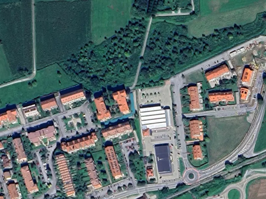 Immagine 17 di Garage in vendita  in Via Penarol de Montevideo a Pinerolo