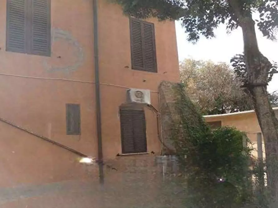 Immagine 1 di Appartamento in vendita  in Via Lucia Guerrini a Roma