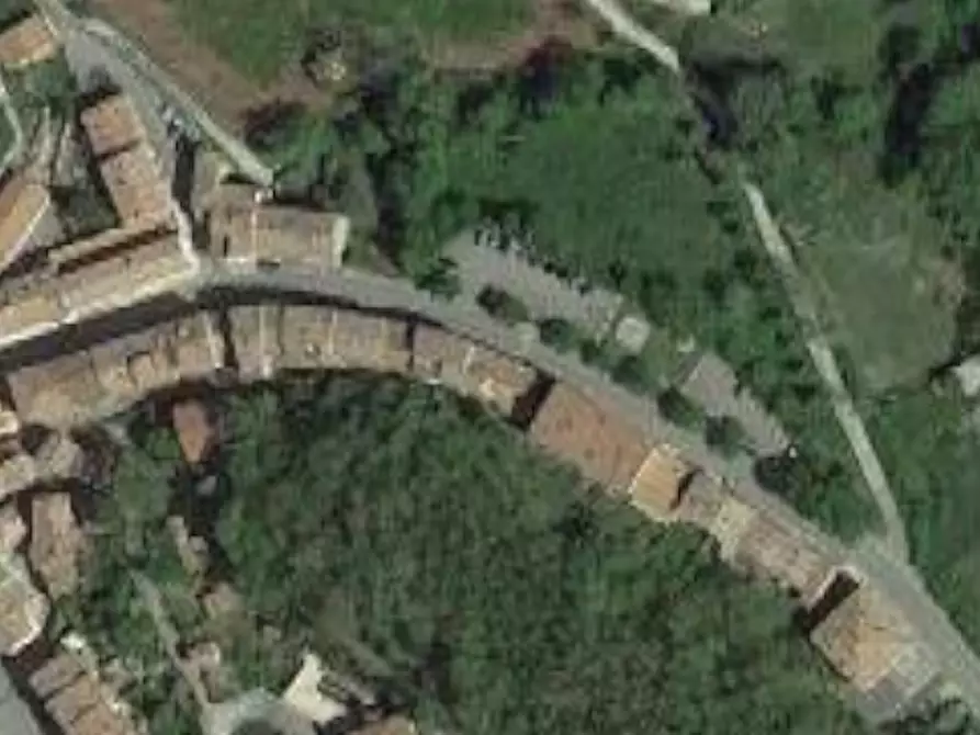 Immagine 1 di Appartamento in vendita  in Via Roma a Semproniano