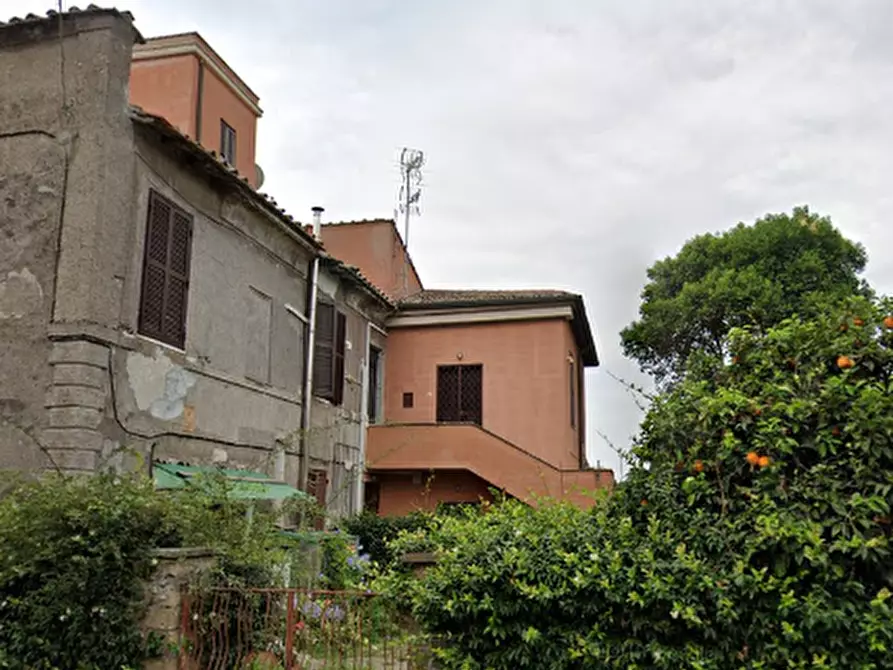 Immagine 4 di Appartamento in vendita  in Via Lucia Guerrini a Roma