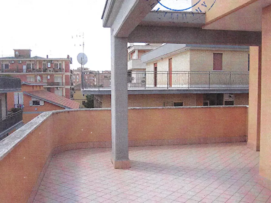 Immagine 7 di Appartamento in vendita  in Via Varrone a Pomezia