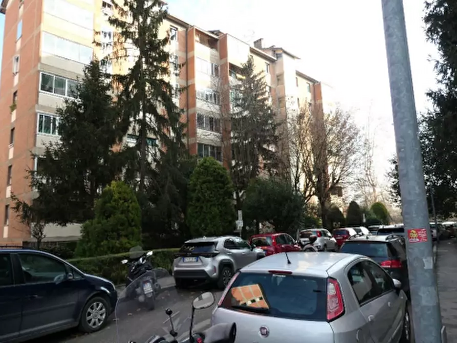 Immagine 1 di Appartamento in vendita  in Via Grazia Deledda a Bologna