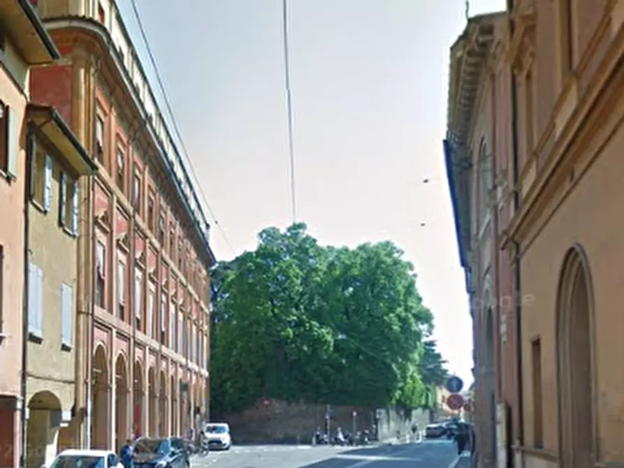 Immagine 9 di Ufficio in vendita  in Via Saragozza a Bologna