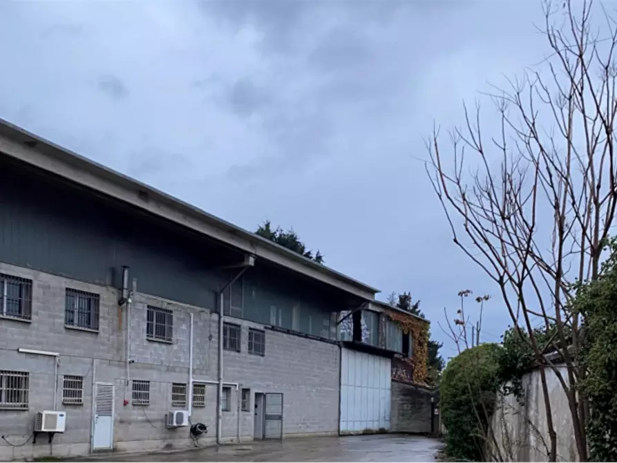 Immagine 1 di Capannone industriale in vendita  in Via Dante Alighieri a Magenta