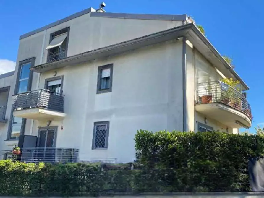 Immagine 1 di Appartamento in vendita  in via Madignano a Roma