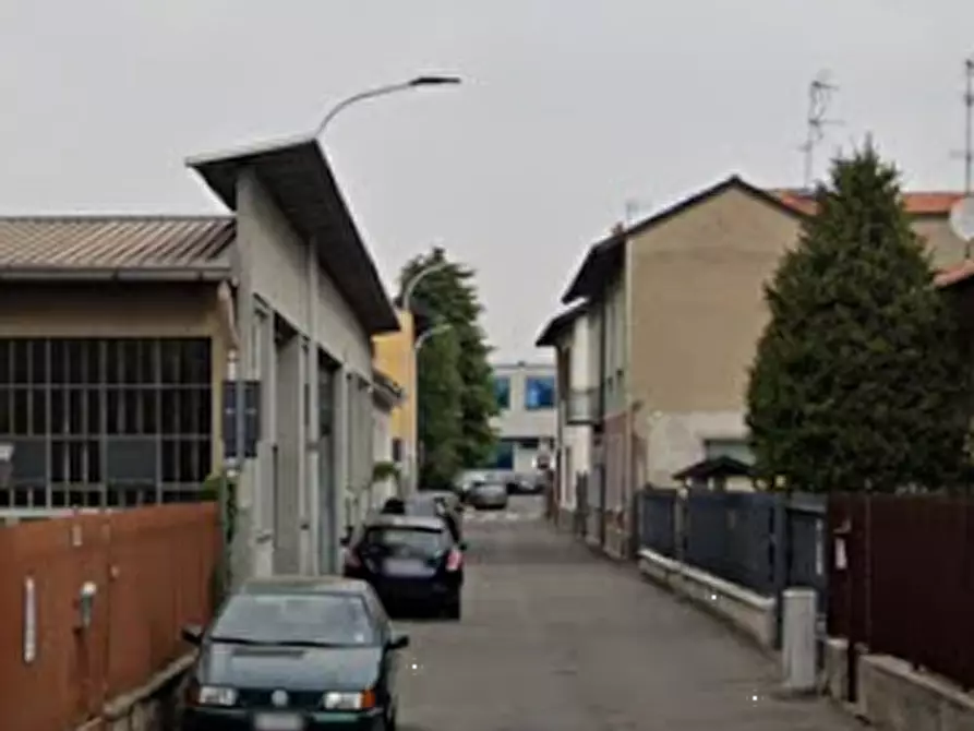 Immagine 8 di Appartamento in vendita  in Via Pusiano a Seregno