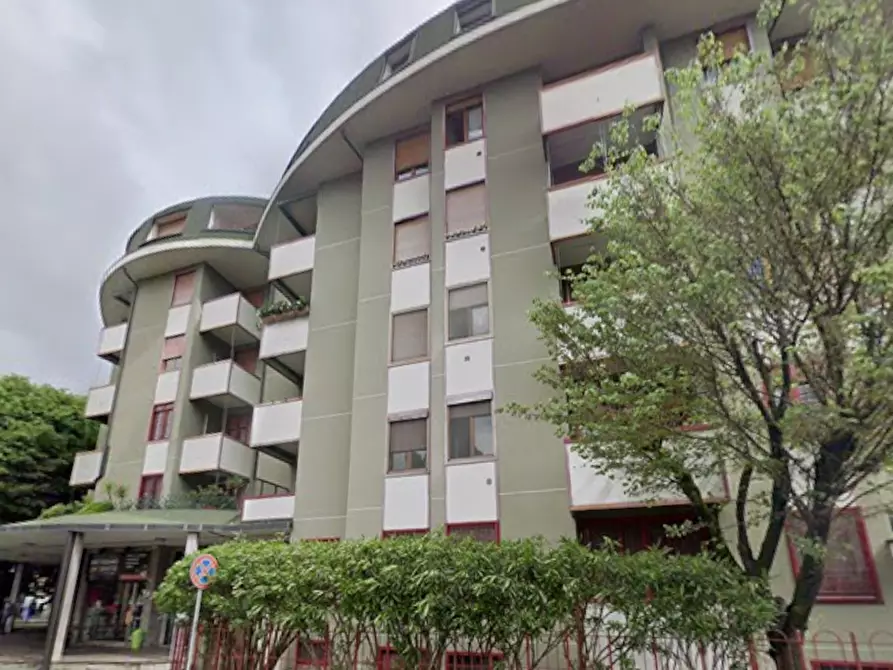 Immagine 7 di Appartamento in vendita  in Via Monte Cervino a Melzo