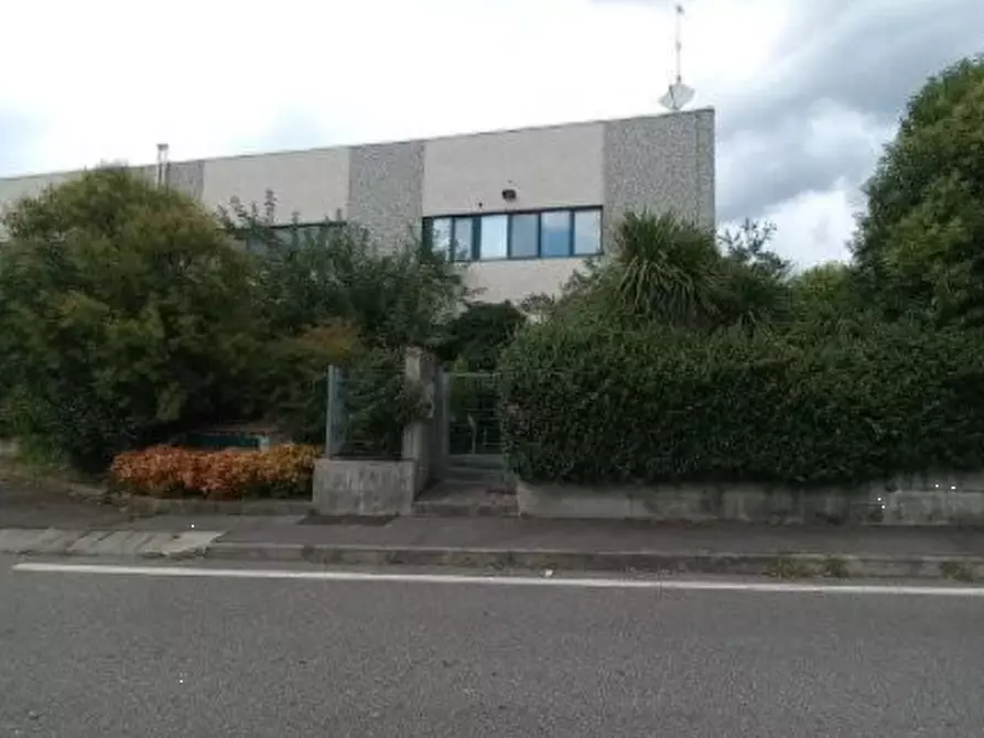 Immagine 1 di Capannone industriale in vendita  in Via Cagliari a Trezzano Rosa