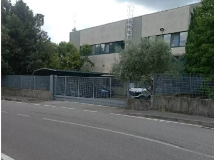 Immagine 2 di Capannone industriale in vendita  in Via Cagliari a Trezzano Rosa