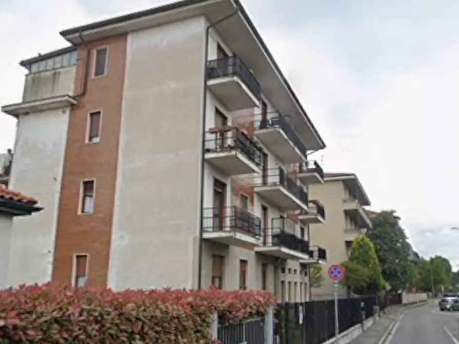 Immagine 5 di Appartamento in vendita  in Via Giuseppe Verdi a Gorgonzola