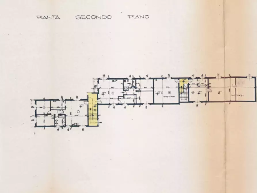 Immagine 18 di Appartamento in vendita  in Viale Assunta a Cernusco Sul Naviglio