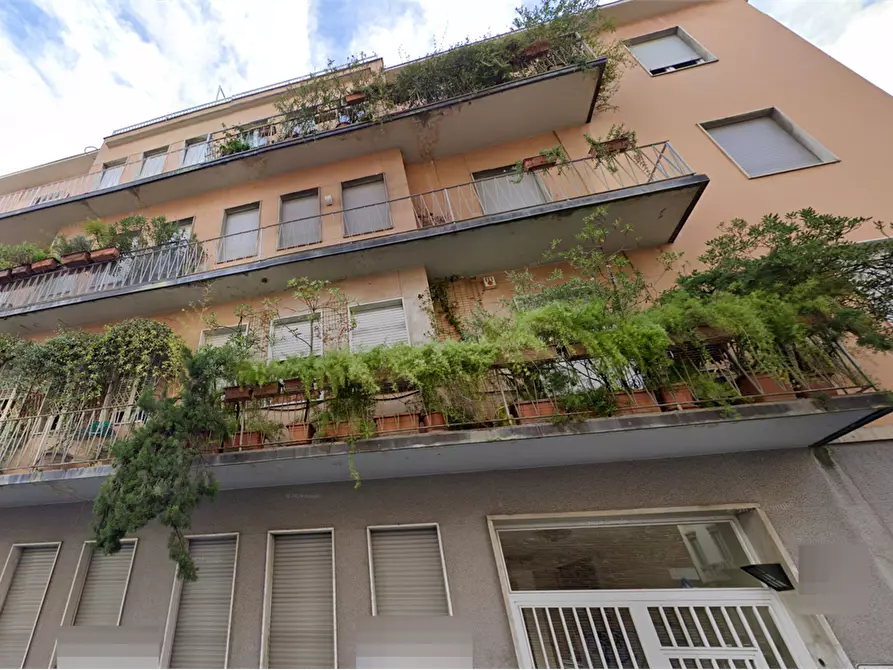 Immagine 4 di Appartamento in vendita  in Via Anco Marzio a Milano