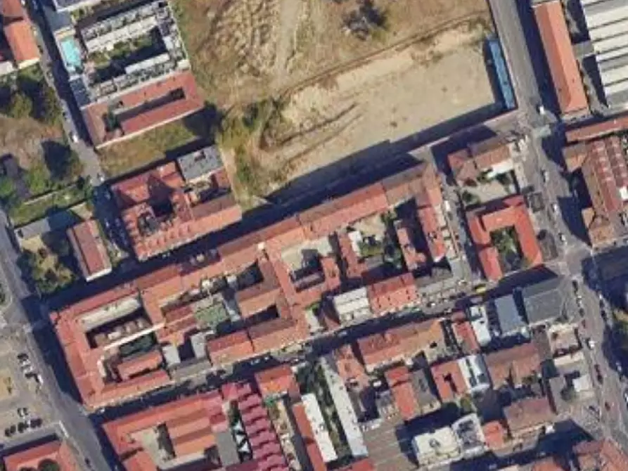 Immagine 4 di Posto auto in vendita  in Via Emilio Broglio a Milano