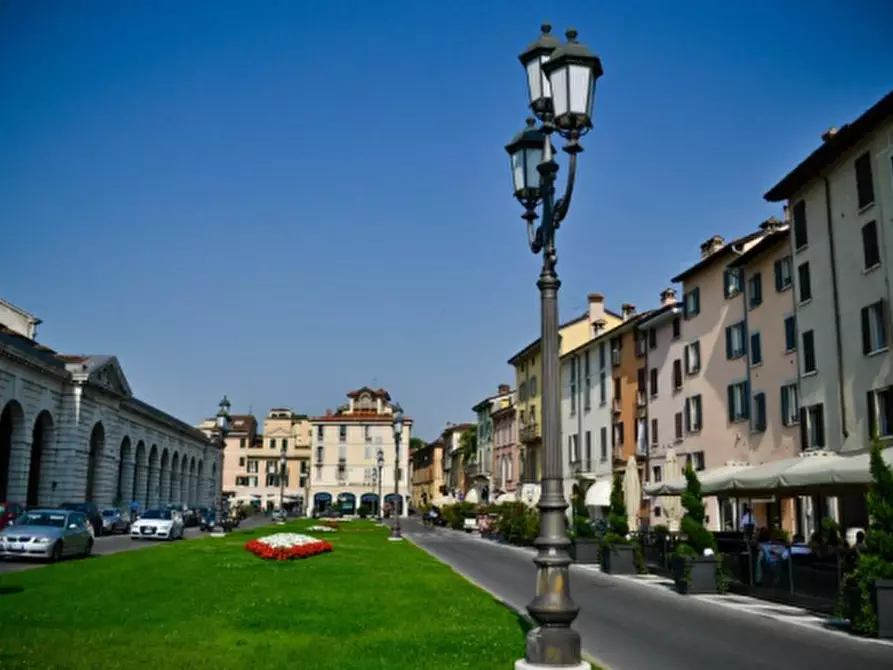 Immagine 21 di Appartamento in vendita  in Via Nino Bixio  a Brescia