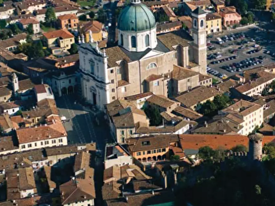 Immagine 4 di Appartamento in vendita  in Via Nino Bixio  a Brescia
