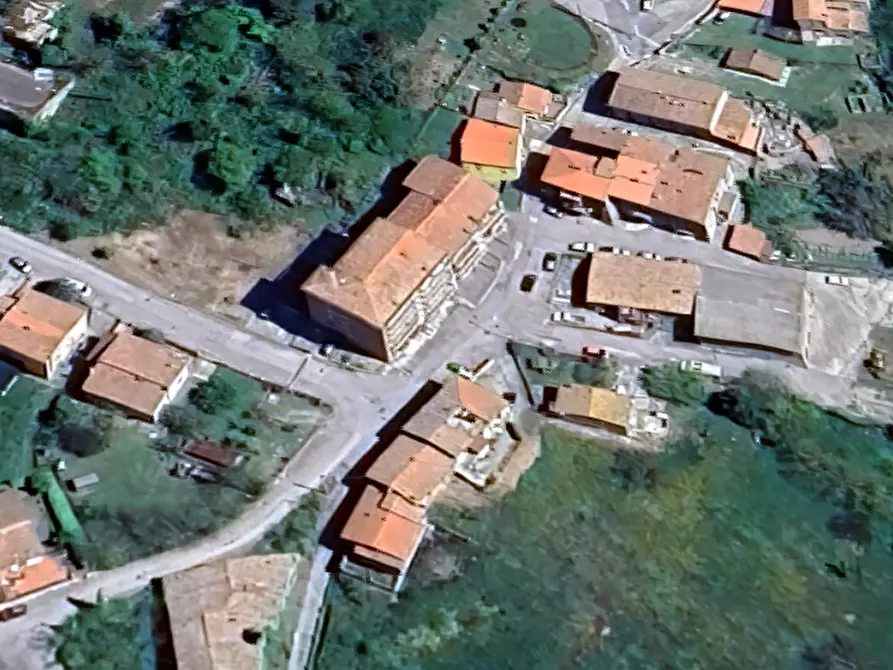 Immagine 8 di Appartamento in vendita  in Via della Fonte a Roccastrada