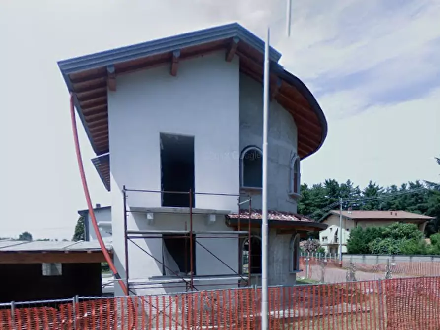 Immagine 12 di Villa in vendita  in Via G. Villa a Cuggiono