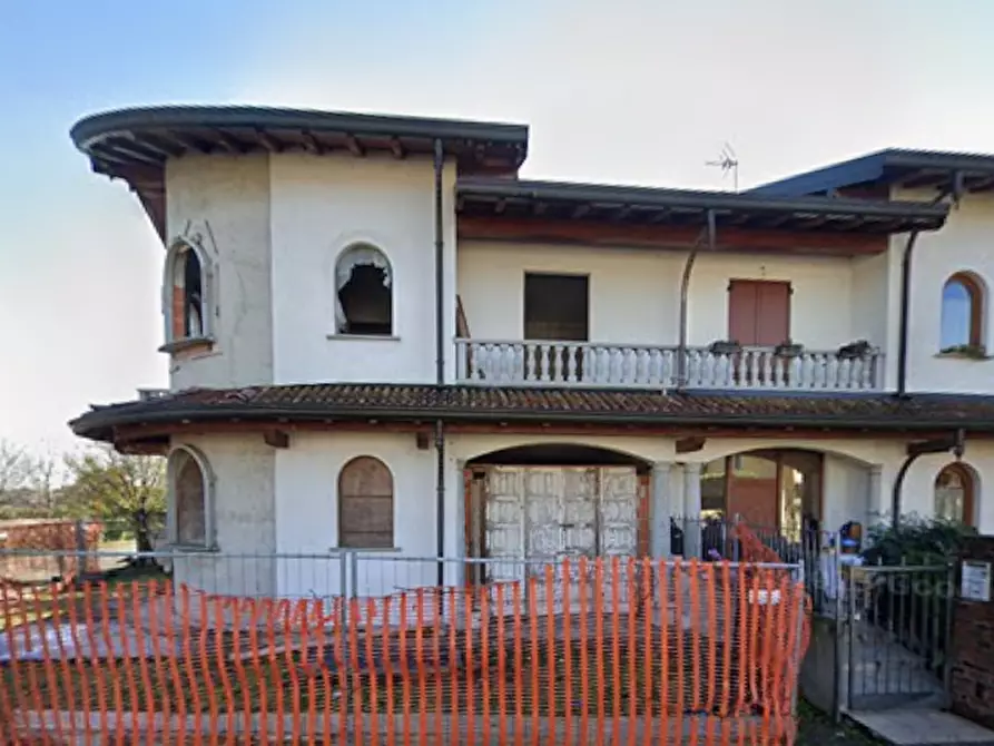 Immagine 16 di Villa in vendita  in Via G. Villa a Cuggiono