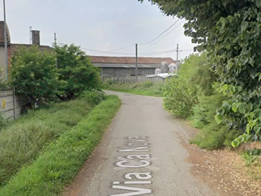 Immagine 8 di Villa in vendita  in Via Canova a Piozzano