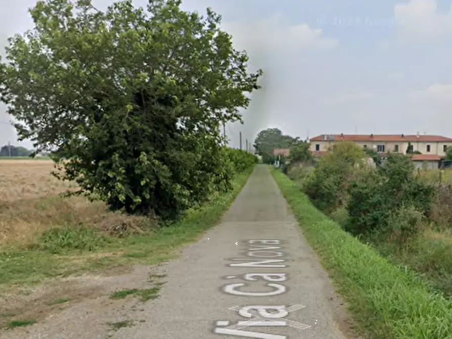 Immagine 9 di Villa in vendita  in Via Canova a Piozzano