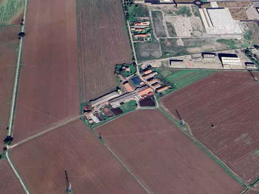 Immagine 11 di Villa in vendita  in Via Canova a Piozzano