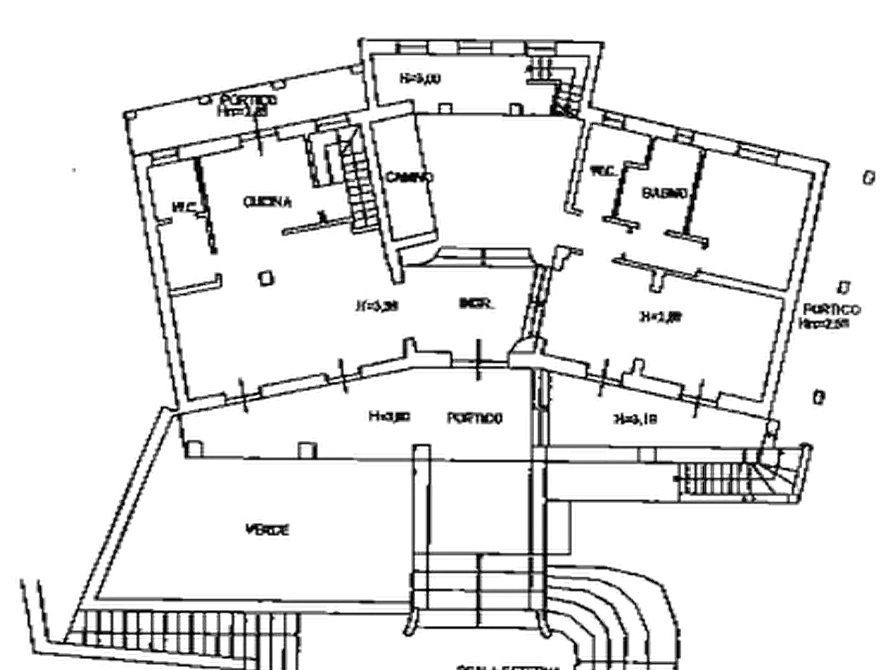 Immagine 15 di Villa in vendita  in Via Canova a Piozzano