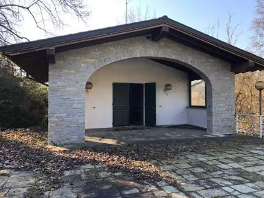 Immagine 5 di Villa in vendita  in Via Enrico Millo a Gazzola