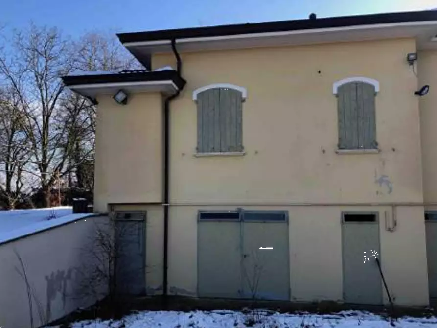 Immagine 19 di Villa in vendita  in Via Enrico Millo a Gazzola