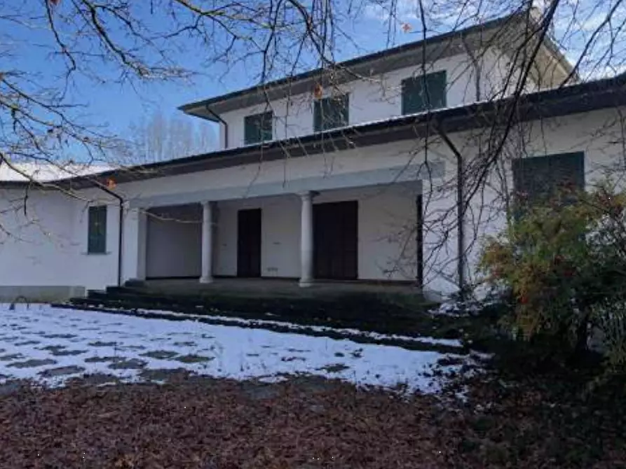 Immagine 20 di Villa in vendita  in Via Enrico Millo a Gazzola