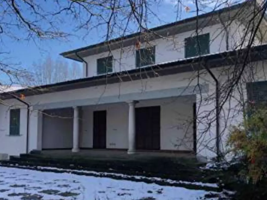 Immagine 5 di Villa in vendita  in Via Enrico Millo a Gazzola