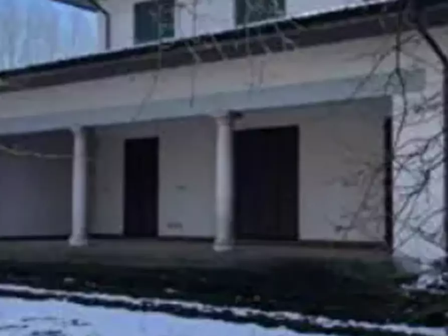 Immagine 11 di Villa in vendita  in Via Enrico Millo a Gazzola