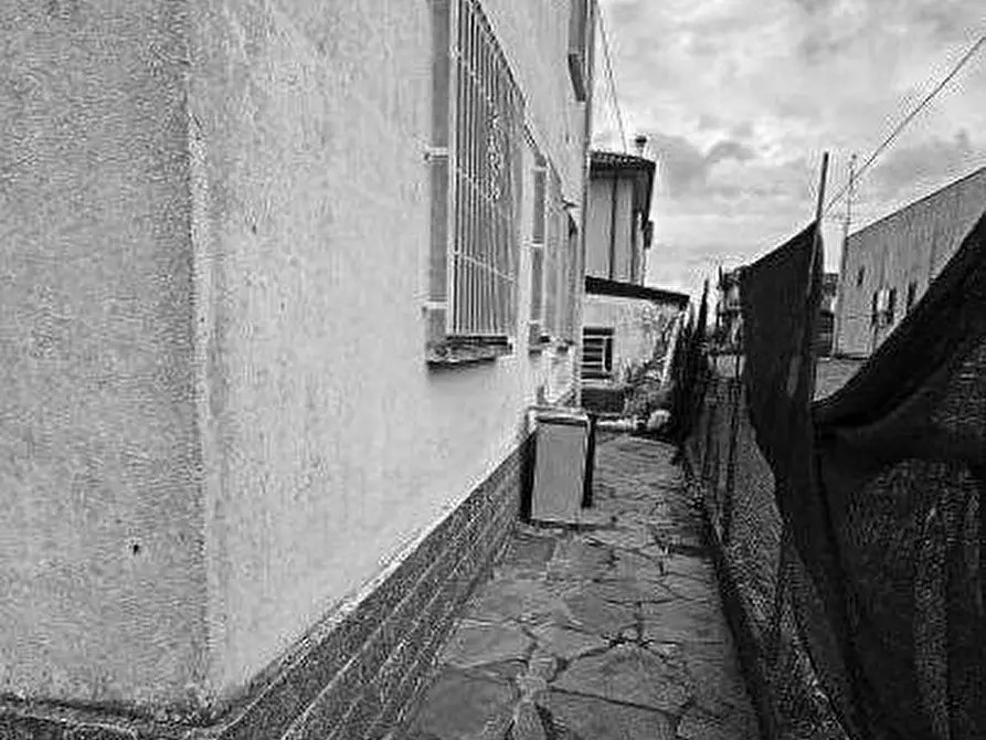 Immagine 9 di Villa in vendita  in Via Giovanni Pascoli a Cavaria Con Premezzo