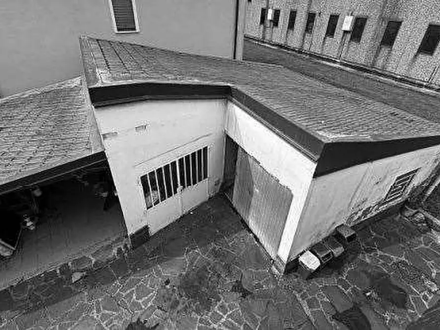 Immagine 11 di Villa in vendita  in Via Giovanni Pascoli a Cavaria Con Premezzo