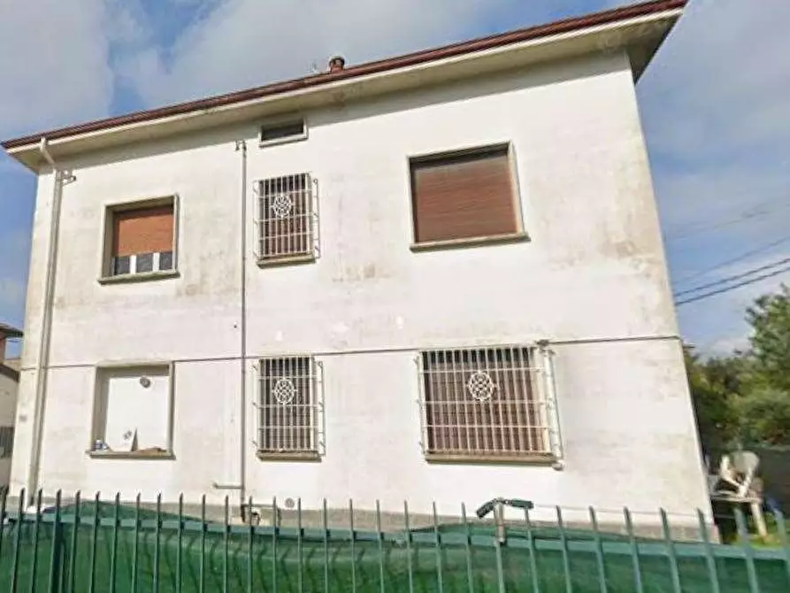 Immagine 14 di Villa in vendita  in Via Giovanni Pascoli a Cavaria Con Premezzo