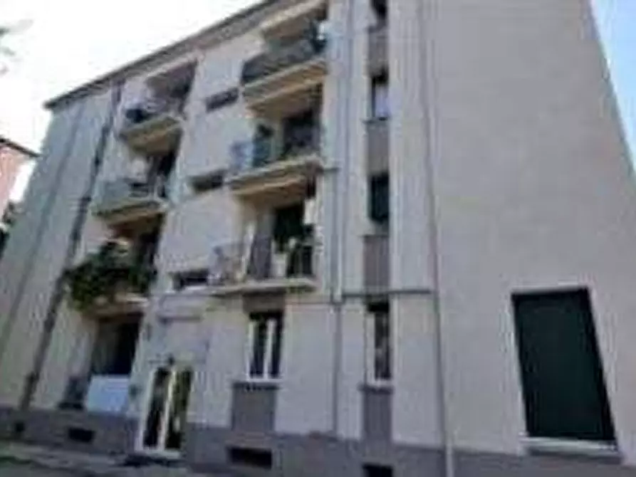 Immagine 2 di Appartamento in vendita  in Via Padre Reginaldo Giuliani a Legnano