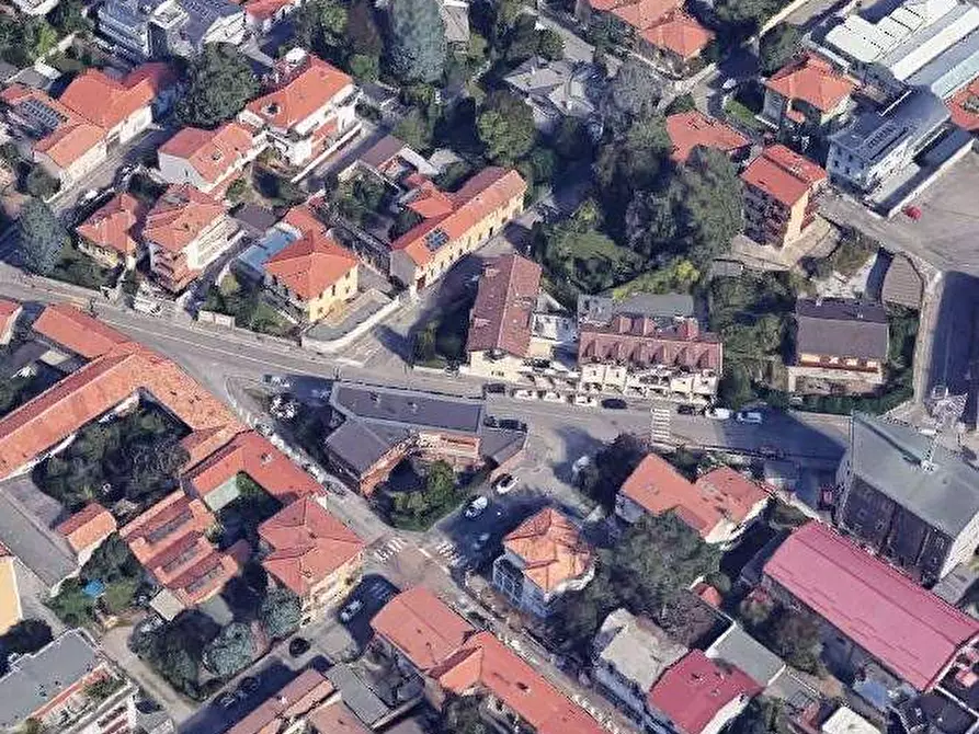 Immagine 14 di Appartamento in vendita  in via San Michel a Parabiago